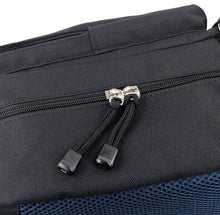 Lade das Bild in den Galerie-Viewer, Roffatide Pins Backpack
