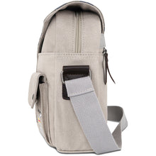 Lade das Bild in den Galerie-Viewer, One Piece Messenger Bag
